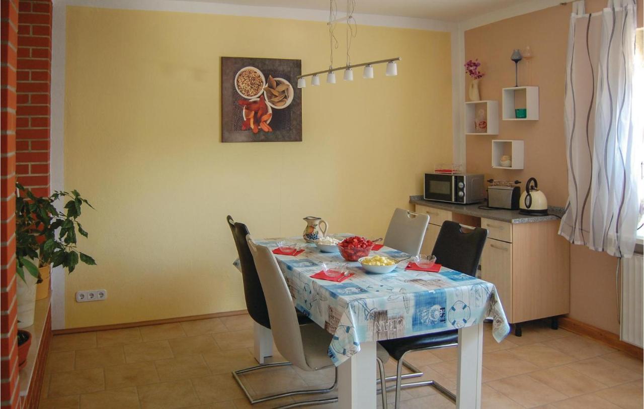 Awesome Apartment In Rostock With Wifi Екстериор снимка